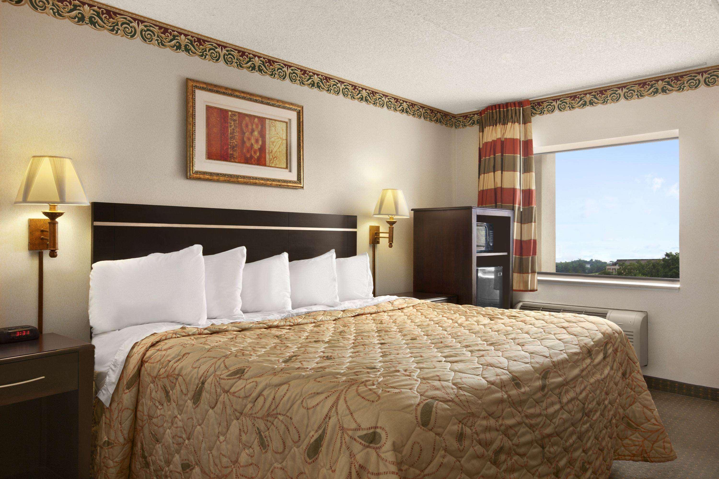 Days Inn By Wyndham Grantville Eksteriør bilde