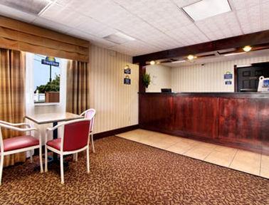 Days Inn By Wyndham Grantville Interiør bilde